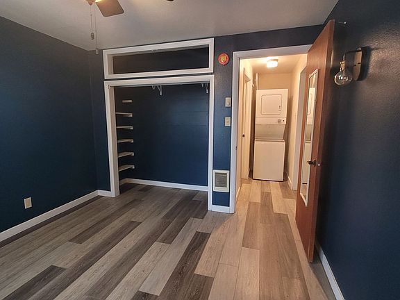 4th image of 1131 W 8th Ave #1/2