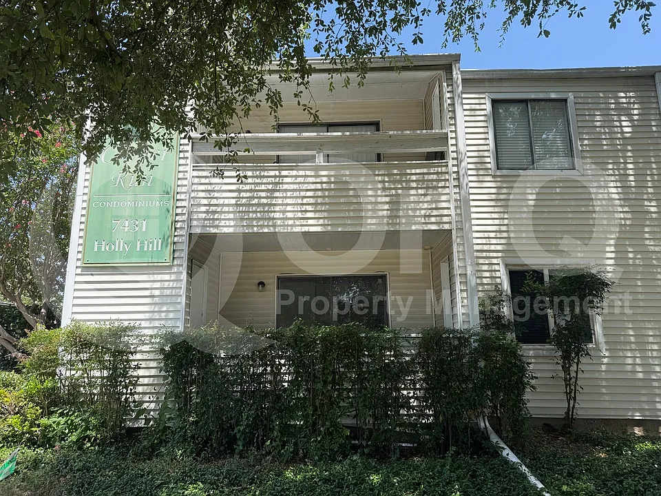 7431 Holly Hill Dr #102