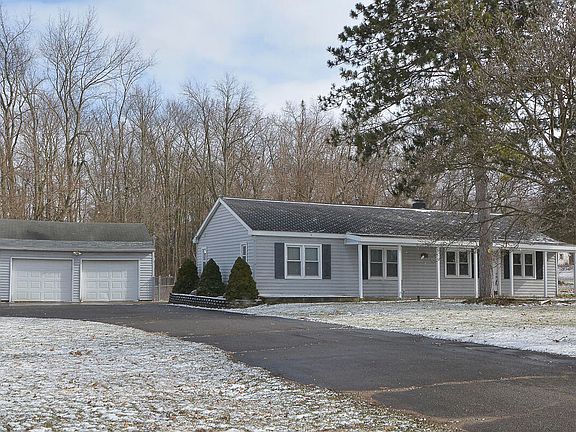 2nd image of 7435 Kingston Dr