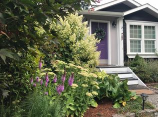 1372 Graham Dr, Camano Island, WA 98282