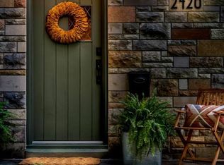 2420 35th St, Des Moines, IA 50310