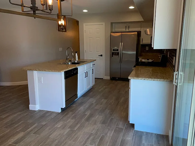 W T Ryan Ln — Photo 2