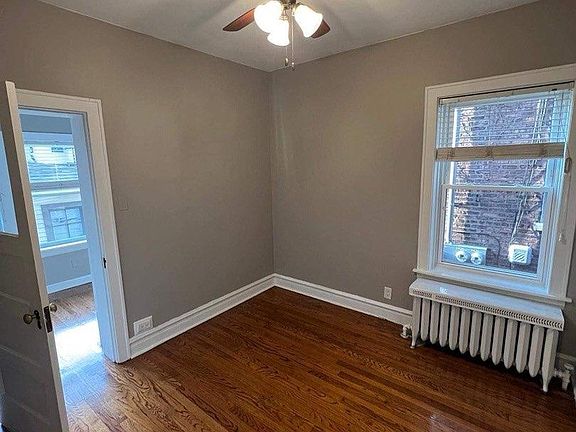 4th image of 140 S Austin Blvd #2
