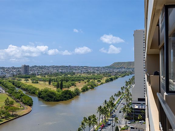 3rd image of 2121 Ala Wai Blvd APT 1901