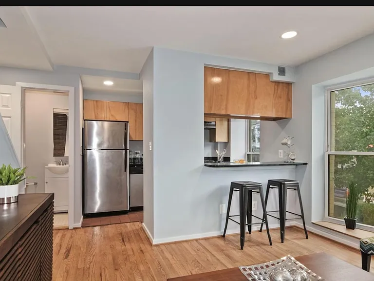 2300 18th St NW #109 — Photo 5