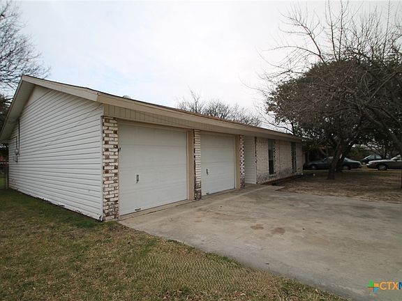 2nd image of 1015 Ronstan Dr