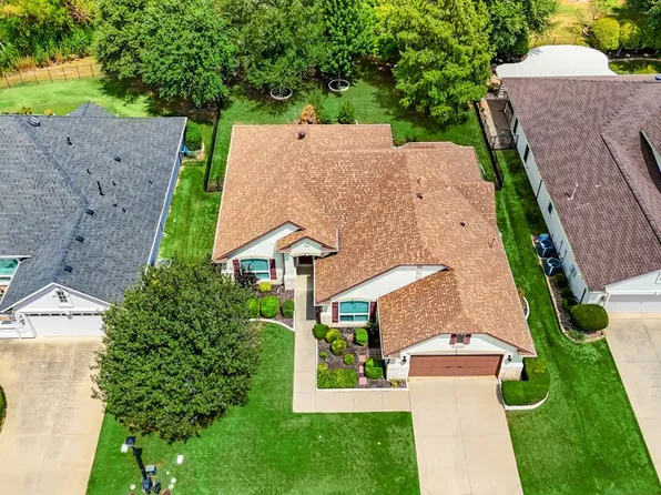 11712 Lynnbrook Dr, Denton, TX 76207