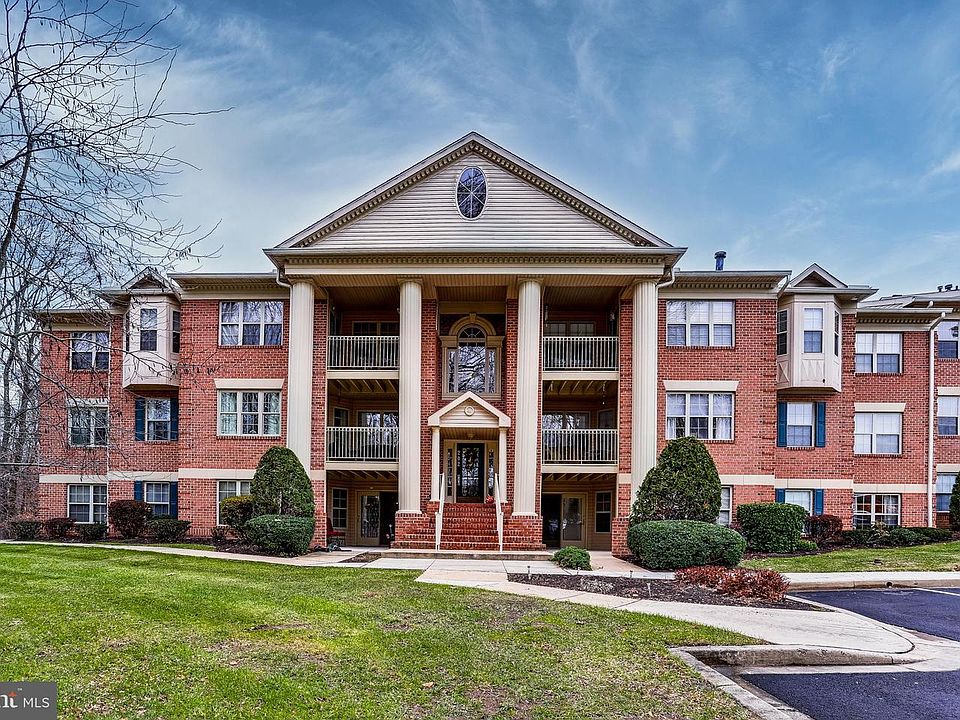 1st image of 202 Clifford Ln Unit 1J