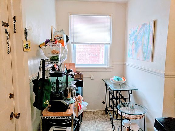 4th image of 2614 Grove Ave APT 7