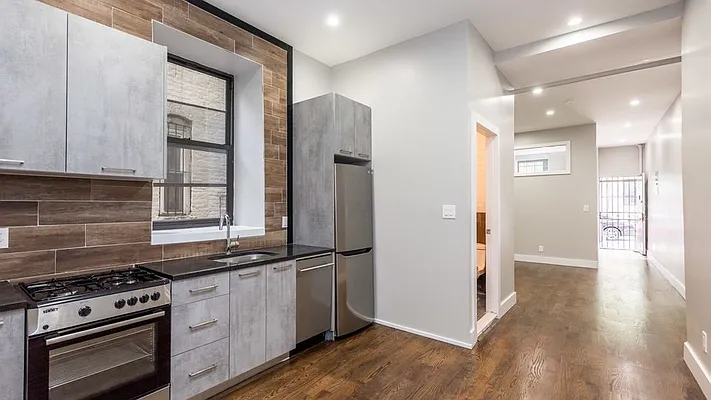 Rented by Nooklyn NYC LLC | media 4