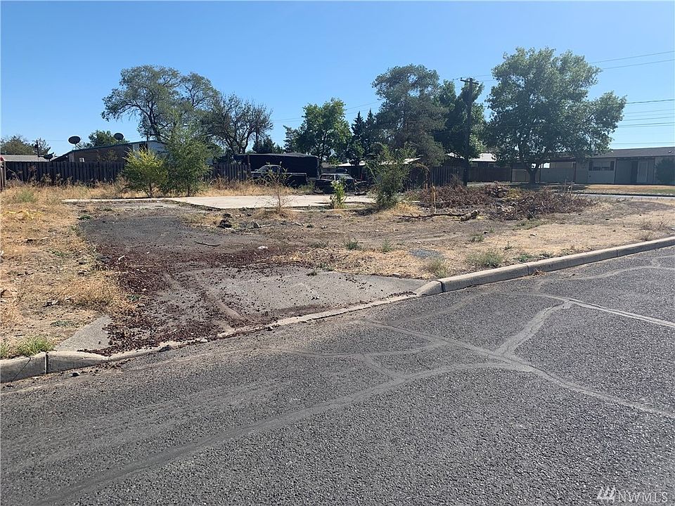2nd image of 205 Beale Ave