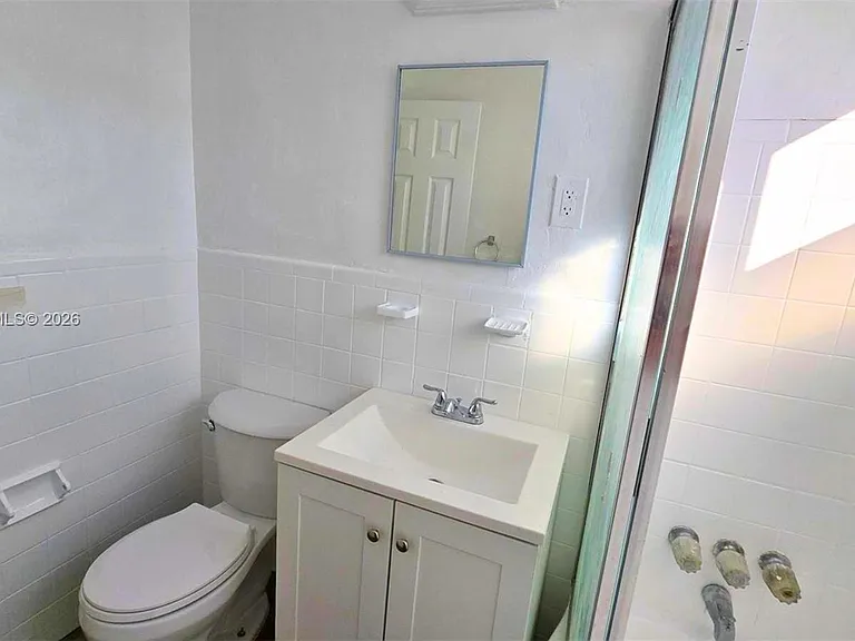 660 84th St #39 — Photo 9
