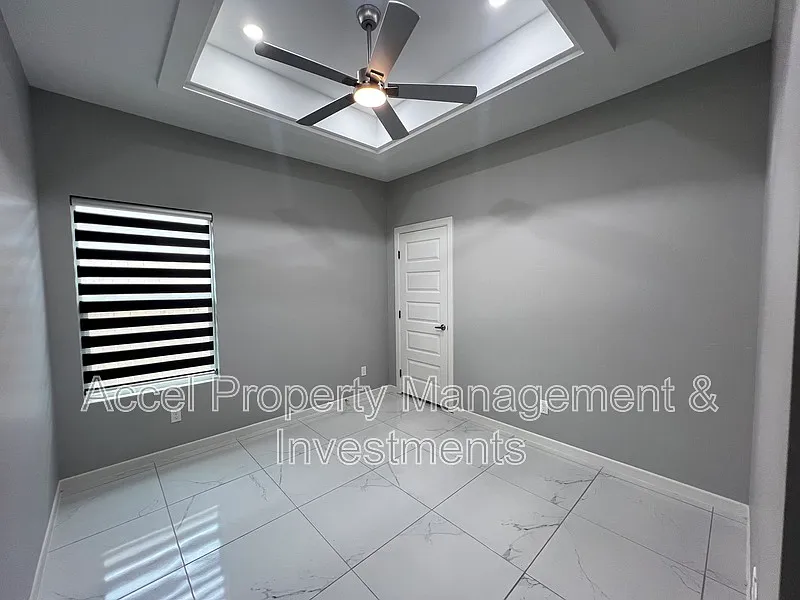 3 bed, 2.0 bath, 1060 sqft, $1,150 — Photo 4