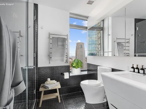 123 Washington Street image 9 of 12