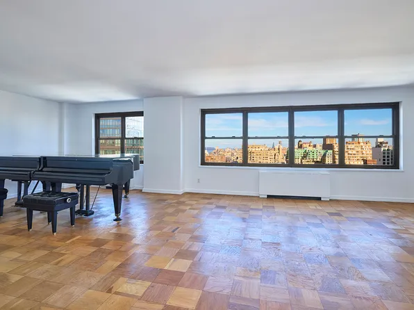 180 West End Avenue image 2 of 16