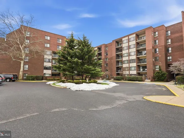 5100 Convent Ln APT 104, Philadelphia, PA 19114