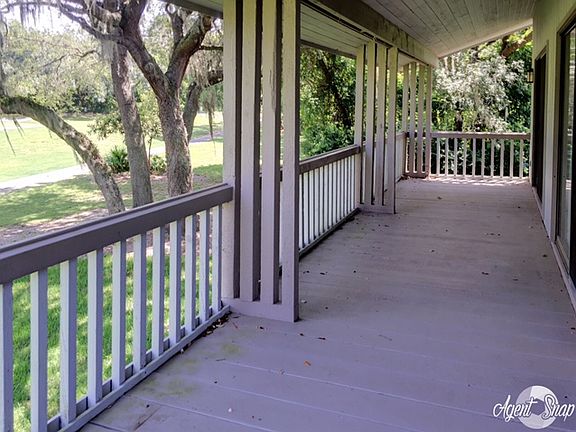 2nd image of 3318 Camelot Dr