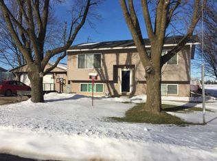 508 5th St NE, Hayfield, MN 55940