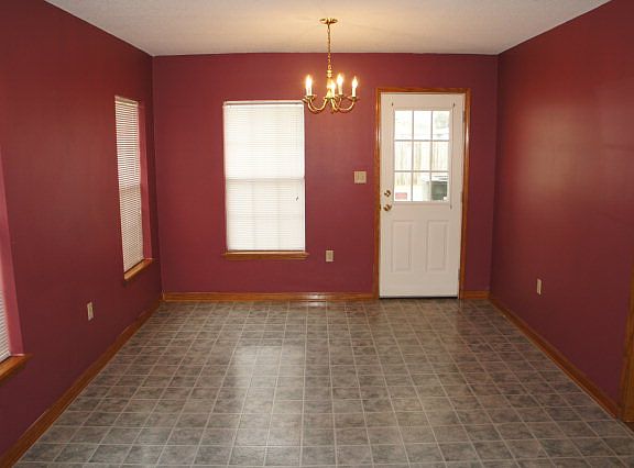 4th image of 242 T Leigh Dr