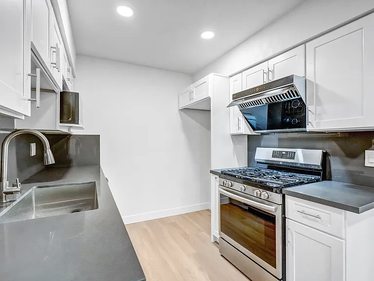 18430 Arline Ave #2 — Photo 10