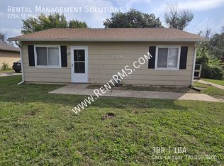 2714 SE Madison St, Topeka, KS 66605