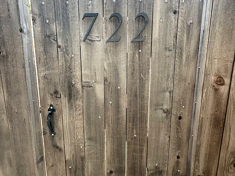 722 Thicket Ln — Photo 19