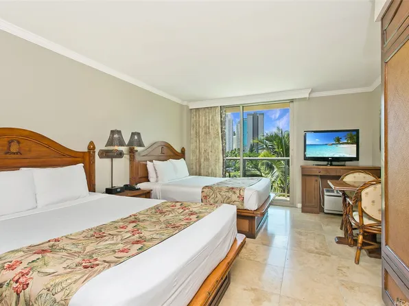 2045 Kalakaua Ave APT 401, Honolulu, HI 96815