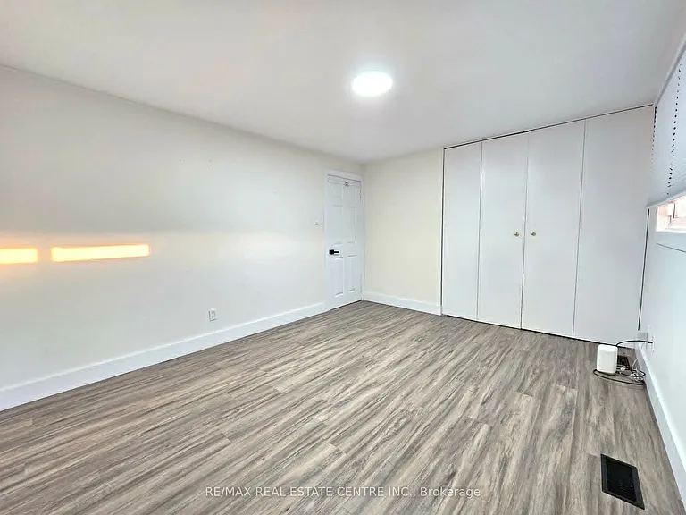 834 Westminster Dr S #MAIN — Photo 27