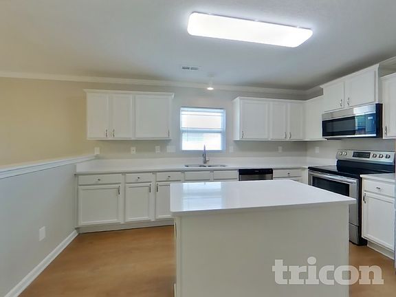 4th image of 11802 Village Pond Dr