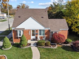 6344 Middlesex St, Dearborn, MI 48126
