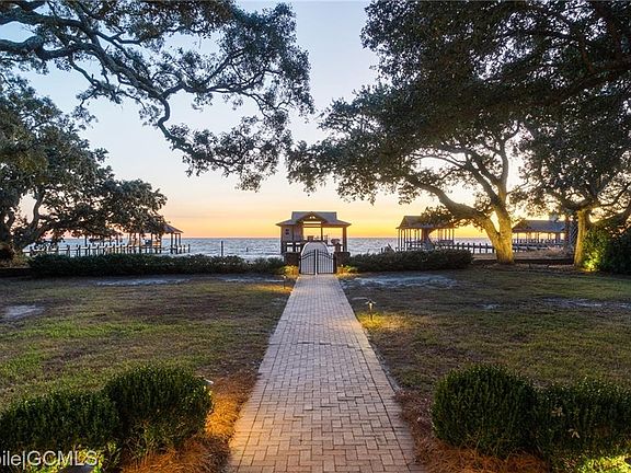 2nd image of 17747 Scenic Highway 98