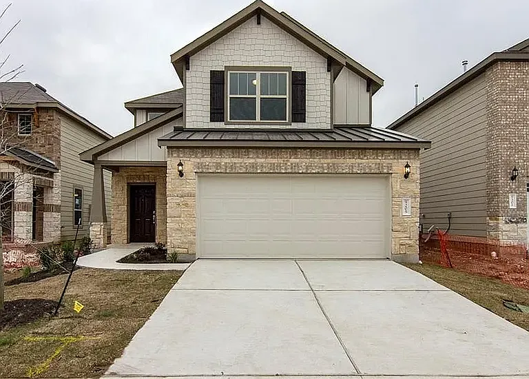 9205 Gynerium Dr — Photo 1