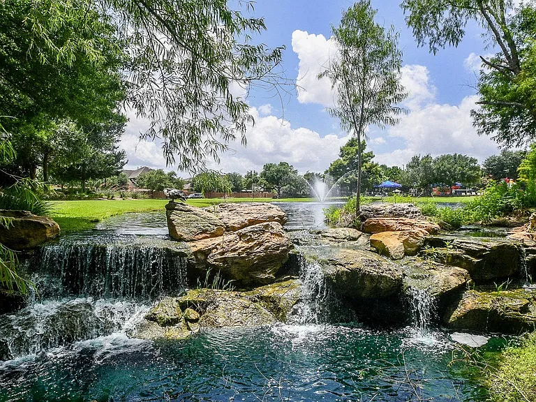 28426 Rolling Ridge Dr — Photo 47