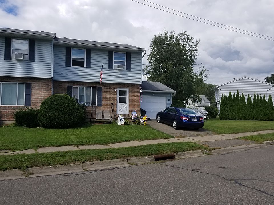 1st image of 591 W Wendell St