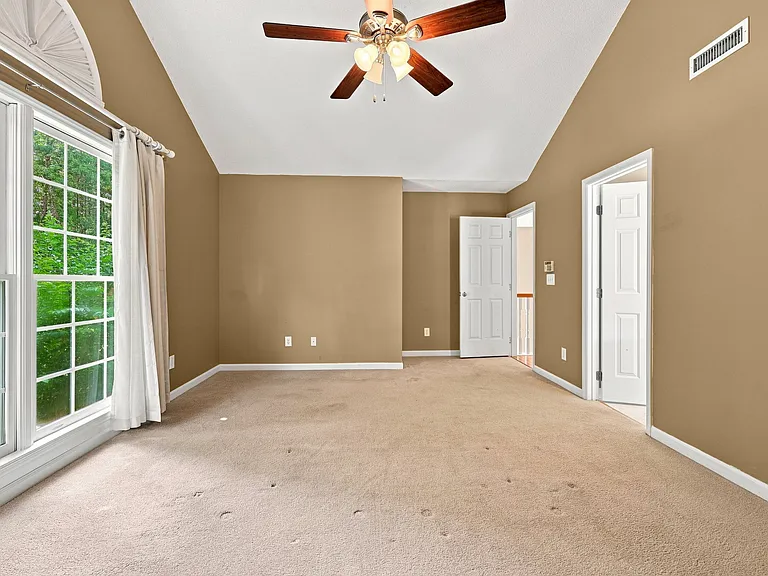 115 Lonebrook Dr — Photo 31