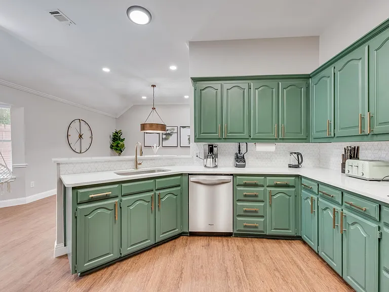 7512 Brentwood Ct — Photo 14