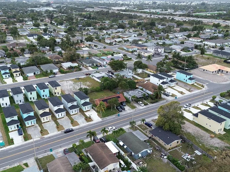 430 NW 13th Ave — Photo 22