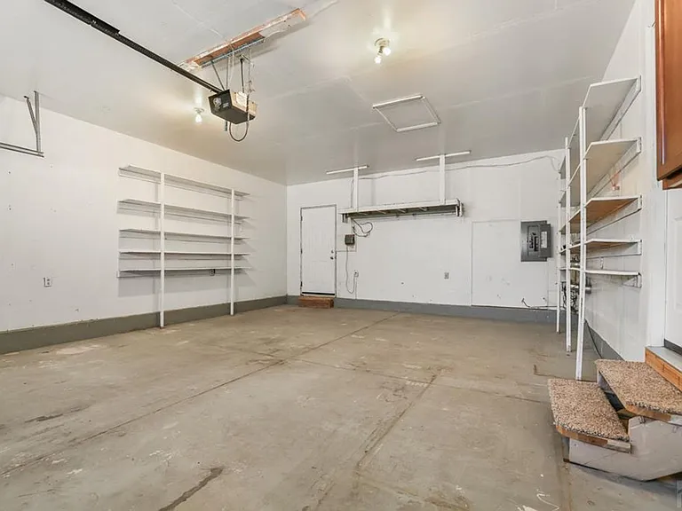 160 E Eads Dr — Photo 14