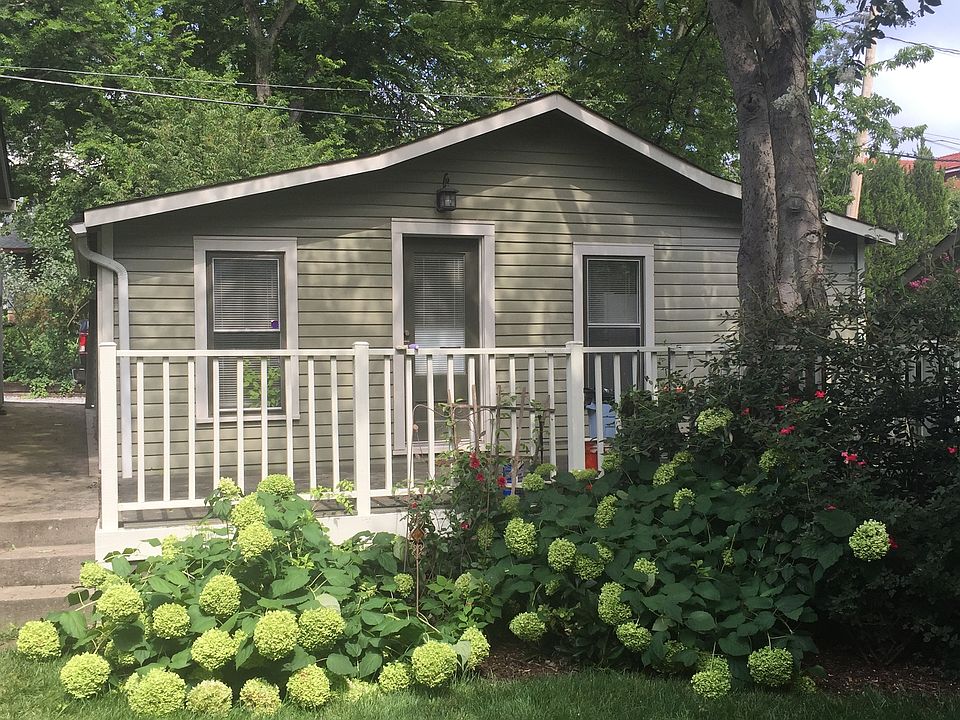 Carriage House Exterior