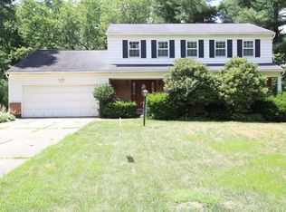 516 Haskell Dr, Akron, OH