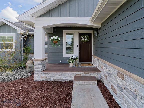 2nd image of 88 Caspian Ln