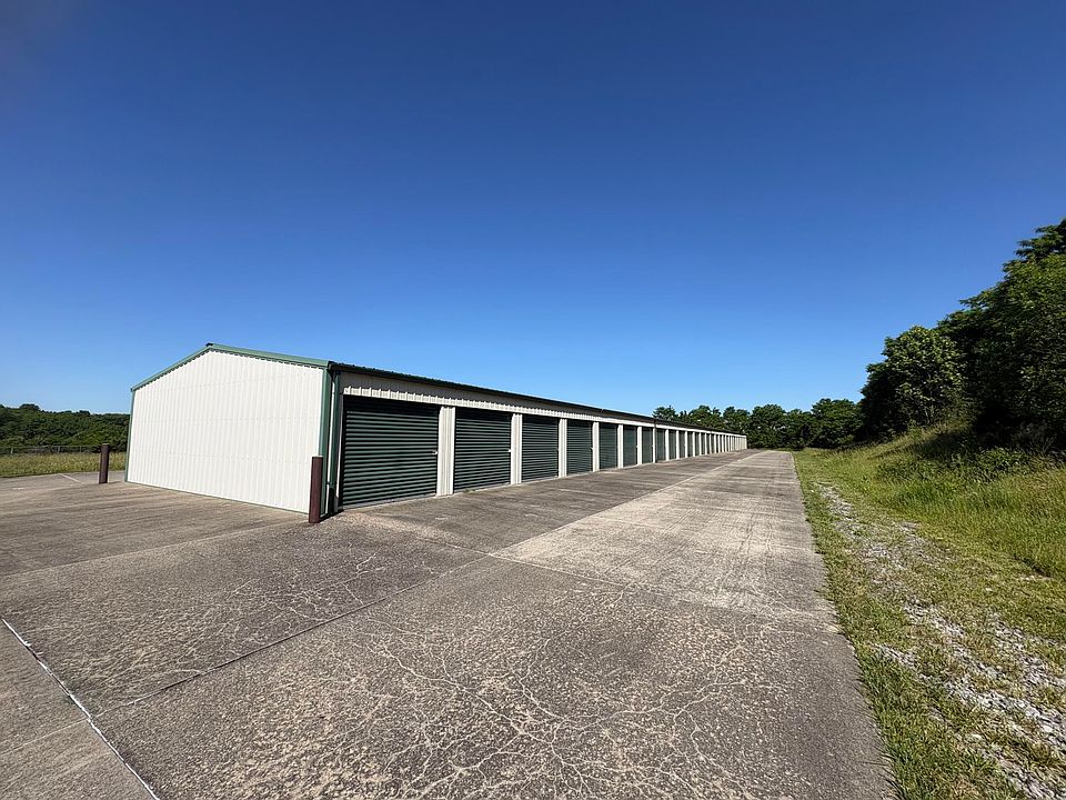 1st image of 100 Lynn Pope Ln
