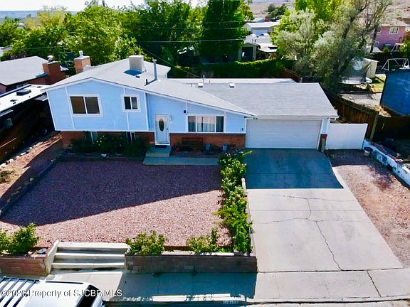 5th image of 3109 Centenary Ave