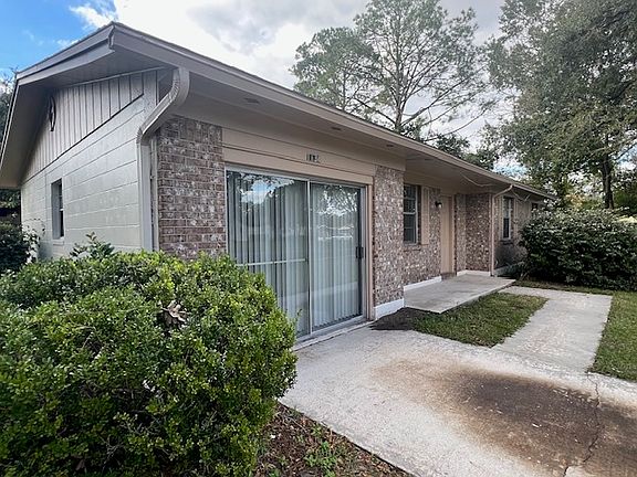 3rd image of 1134 Winstonian Way St