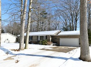 6812 S Walker Rd, Fruitport, MI 49415