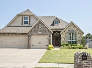 6005 S 14th St, Broken Arrow, OK 74011