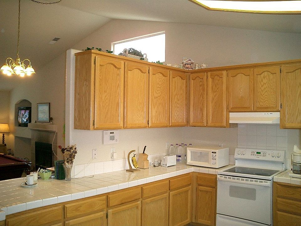 2nd image of 5514 E Kaviland Ave