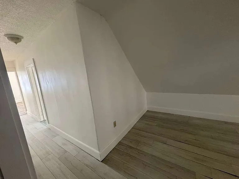 24 Belmont St #0 — Photo 12