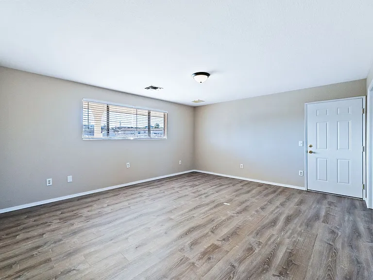 1453 Luna Ln #A — Photo 9