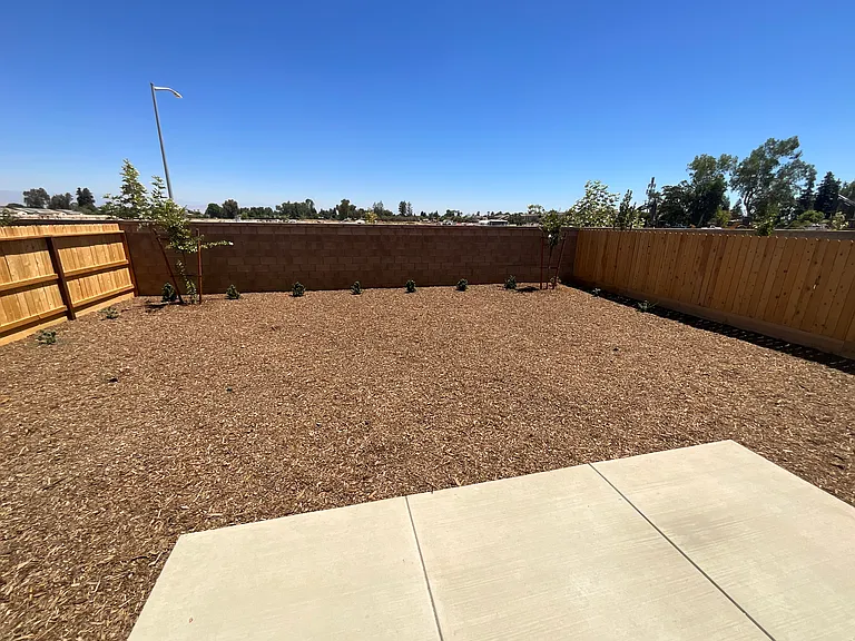 2053 N Wagon Ln — Photo 17